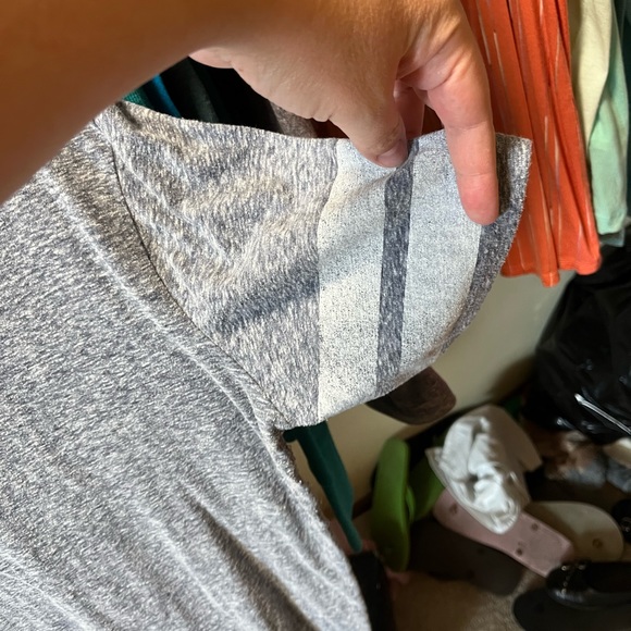 Aeropostale NYC T-shirt - Picture 4 of 4